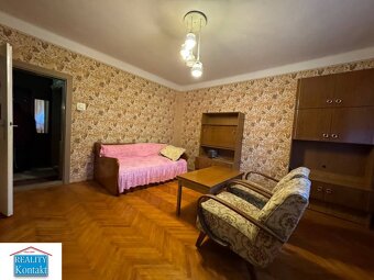 Predáme  zachovalý rodinný dom- Veľké Lovce - 6