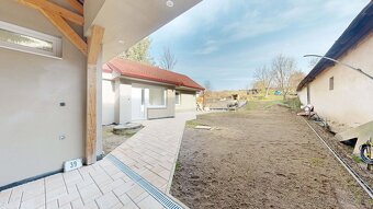 Vkusne zrekonštruovaný 3-izbový rodinný dom v obci Pastuchov - 6