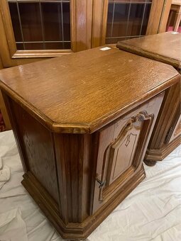 Nočné stolíky, masív, bazar, v 63 cm, s 53 cm, h 39 cm, cena - 6