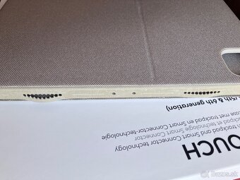 Logitech Combo Touch pre iPad Pro 12.9” (5. a 6. generácia) - 6