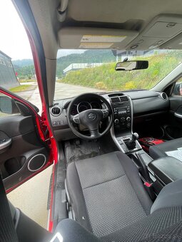 Suzuki Grand vitara 2.7 V6 127kw 4x4 - 6