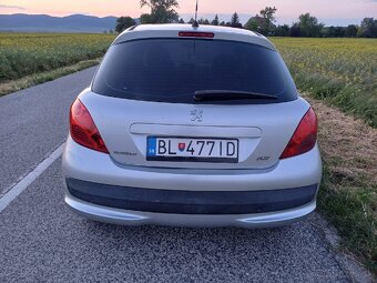 Peugeot 207 - 6