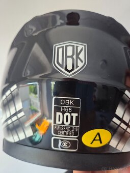 Predám motorkarskú prilbu - 6