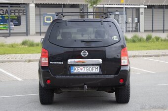 Nissan Pathfinder 2.5 dCi XE - 6