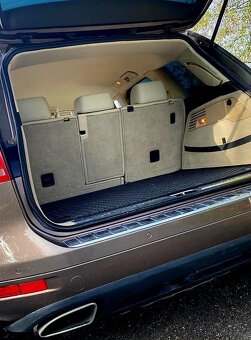 Volkswagen Touareg - 6