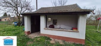 Na predaj výborná záhrada 1640 m2 s domom - chatkou - Pačéro - 6