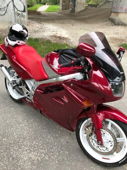 Honda 750 VFR RC36 - 6
