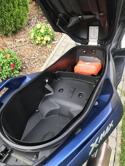 Yamaha XMAX 125 AKRAPOVIČ a doplnky - 6