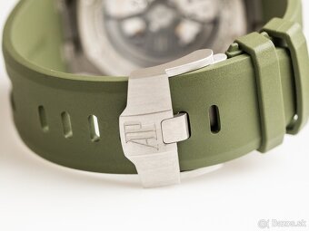 Audemars Piguet Royal Oak Offshore Diver 42mm - 6