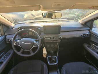 Dacia Jogger 1.0 TCe, 7 míst, 7.394 km - 6