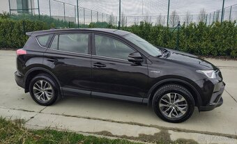 Predám Toyotu RAV4, hybrid - 6