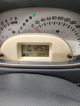 Daihatsu Sirion - 6