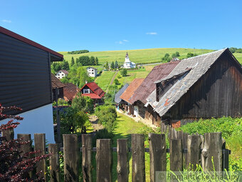 Tradičná drevenica pripravená pre chalupárov, na pozemku s - 6
