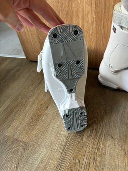 Dámske lyžiarky - veľkosť 26,5 - 6