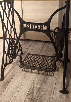 SINGER-podstavec zo šijacieho stroja - 6