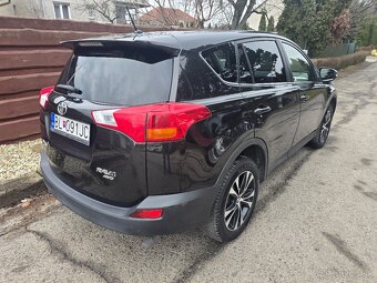 Toyota Rav4 2,0 D-4D - 6