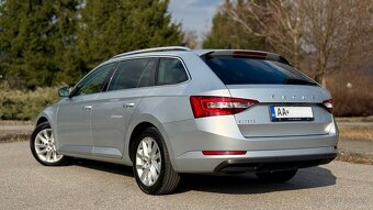 Škoda Superb Combi 2.0 TDI SCR Ambition DSG - 6