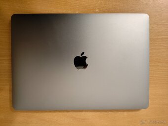 MacBook Air 2020 | i5 • 16GB • 256GB SSD - 6
