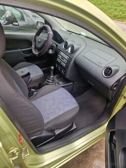 Ford Fiesta 1.4i - 6