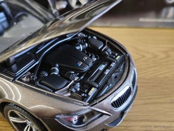 BMW M6 1:18 Kyosho - 6