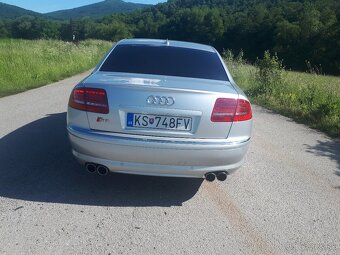 AUDI S8 - 6