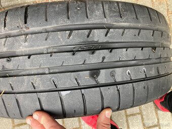 225/40R19 Kumho disly BMW ET38 - 6
