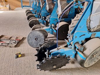 Pritlačné koliečka na sejací stroj na kukuricu - 6