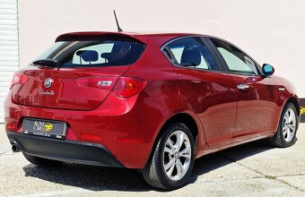 Alfa Romeo Giulietta Gulietta 1.6 JTD Distinctive 77KW M6 SR - 6