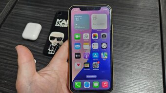 Apple iPhone XR 128GB - nová bat + airpody - 6