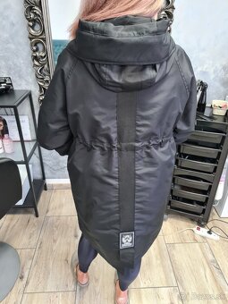 Štýlová dámska čierna bunda - 6