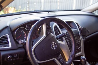 Predám Opel Astra 1.4 Turbo (120k) - 6