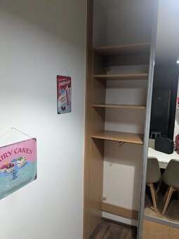 Vstavana skrina - 6