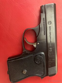 Pištol CZ 45 - 6