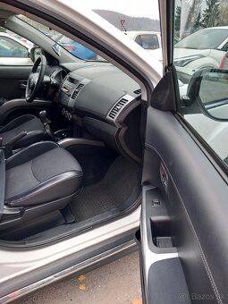 Mitsubishi Outlander 2.0i benzín 108 kW s LPG - 6