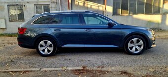 Škoda Superb Hybrid - 6