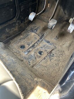 Suzuki Samurai 1.3 - 6
