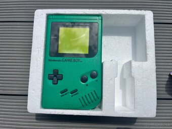 REZERVOVANE - Nintendo Gameboy Play it loud Green - 6