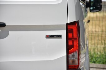 Dodávka Volkswagen Crafter 2.0 TDI 7_MIEST_4X4_SR_2019_DPH - 6