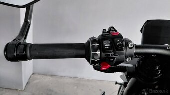 BMW M1000R - M COMPETITION - 6