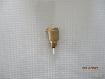 PREDAM  Gulový ventil  aut.ovzdušňovák 1/2 a 3/8 - 6