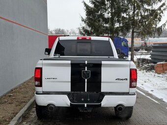 2015 Dodge RAM 1500 Limited 4x4 5.7 Hemi - 6