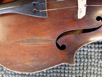 Husle 4/4, - 6