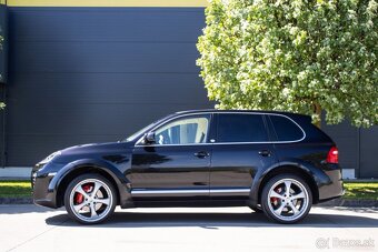 Porsche Cayenne TechArt / bývalý majiteľ Robin Van Persie - 6
