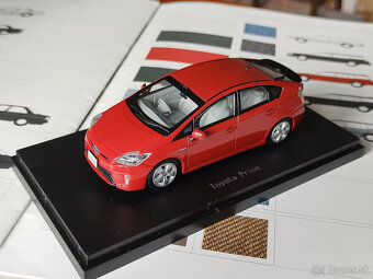 1:43 Toyota - 6