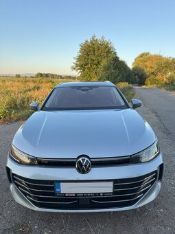 Volkswagen Passat variant 2.0TDI 110KW DSG Elegance 2024 - 6