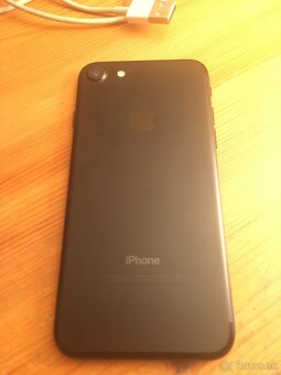 Apple iPhone 32GB - 6