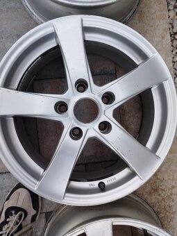 Hliníkové disky 6 1/2 J x 16H2 - 6