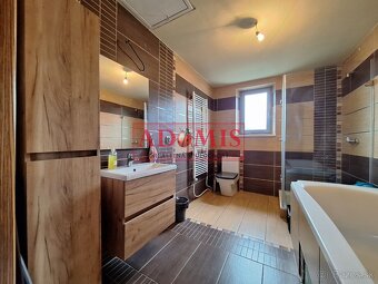 Predám rodinný dom vhodný na podnikanie + skladové haly, Opa - 6