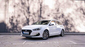 Hyundai i30 CW 1.6 CRDi Classic DTC - 6