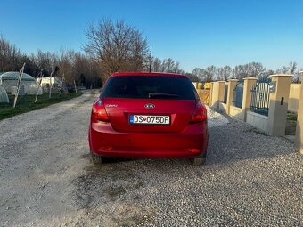 KIA Ceed 1.4 Benzín - 6